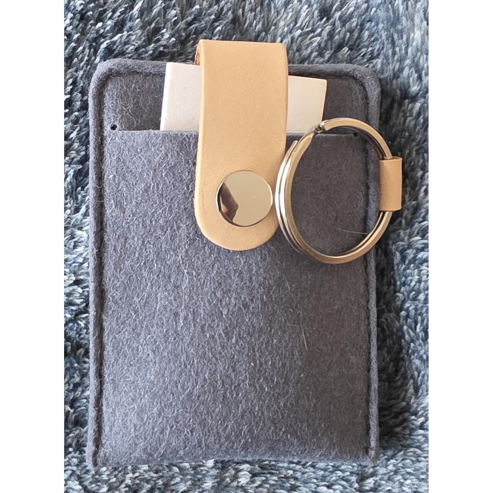NWT Graf Lantz Key Holder Gray Minimalist Unisex USA Made Organizer Keychain